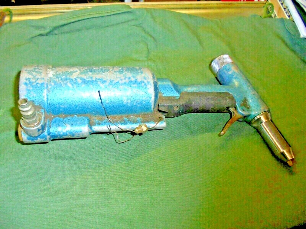 PNEUMATIC AIR RIVETER METAL GUN