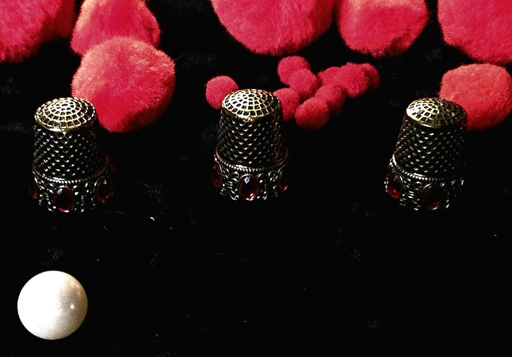 ARLEN STUDIO DIRECT. THIMBLES and PEARLS. Limited Edition.