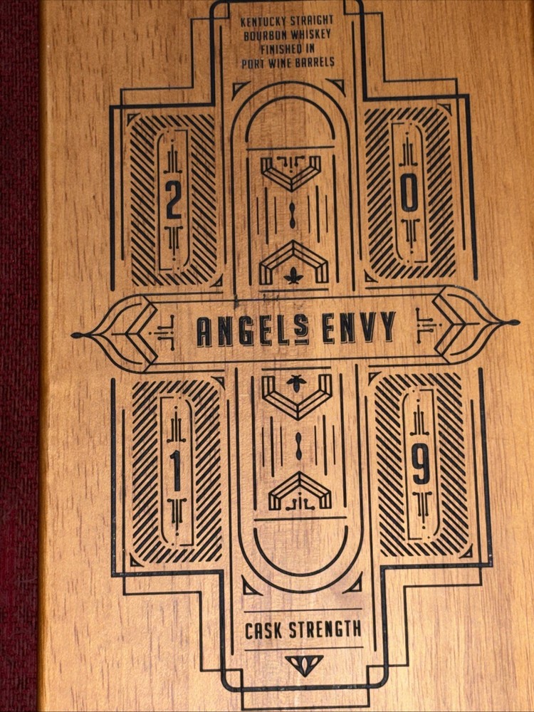 Angel’s Envy Bourbon Cask Strength 2019 Whiskey Solid Wooden Box