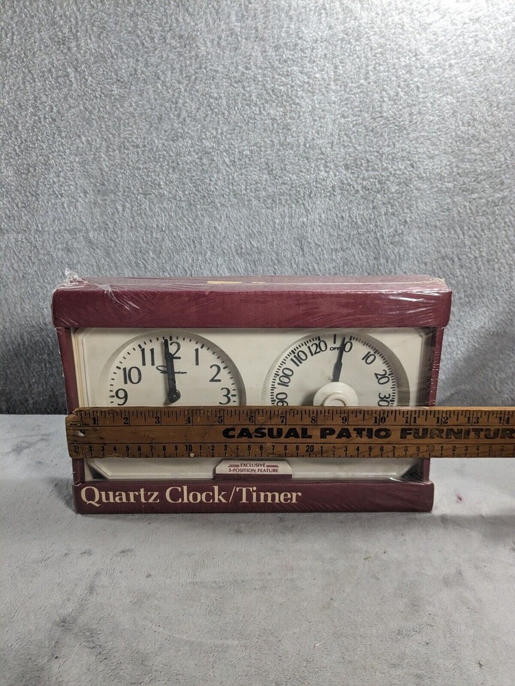 Vintage Quartz Clock, 3 Positions Vertical Horizontal Or Countertop