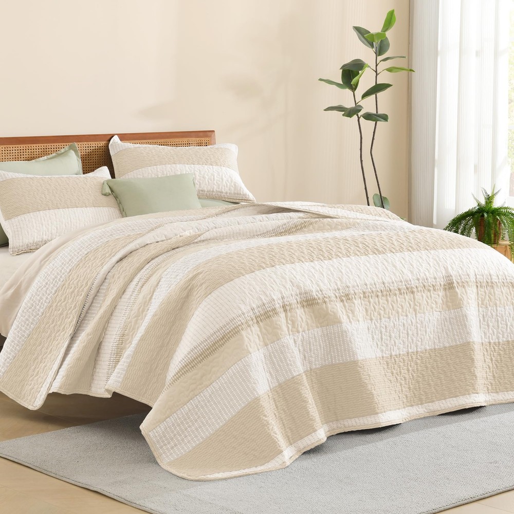 Litanika King Size Quilt Beige Stripe Patchwork Summer Bedspread Coverlet 3 Piec