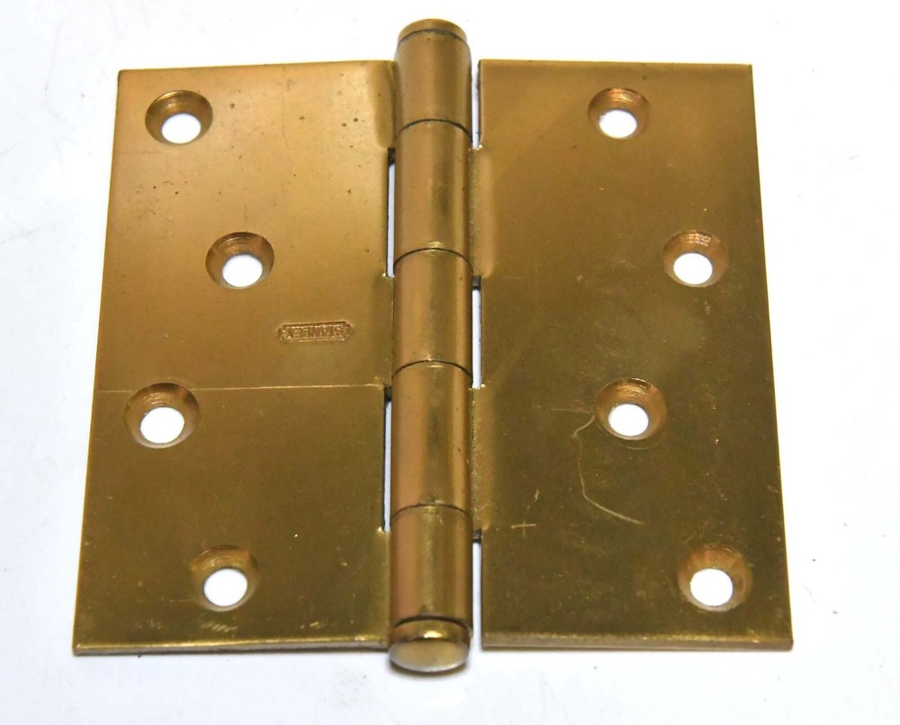 SINGLE STANLEY BRASS FINISH HINGE 4 X 4