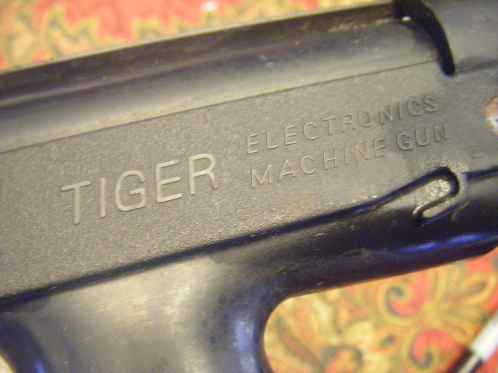 vintage arcade gun Tiger