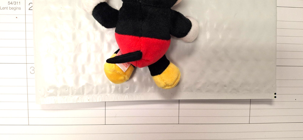 2019 TY Beanie Babies Collection - Mickey Mouse - Plastic Key Clip - NEVER USE