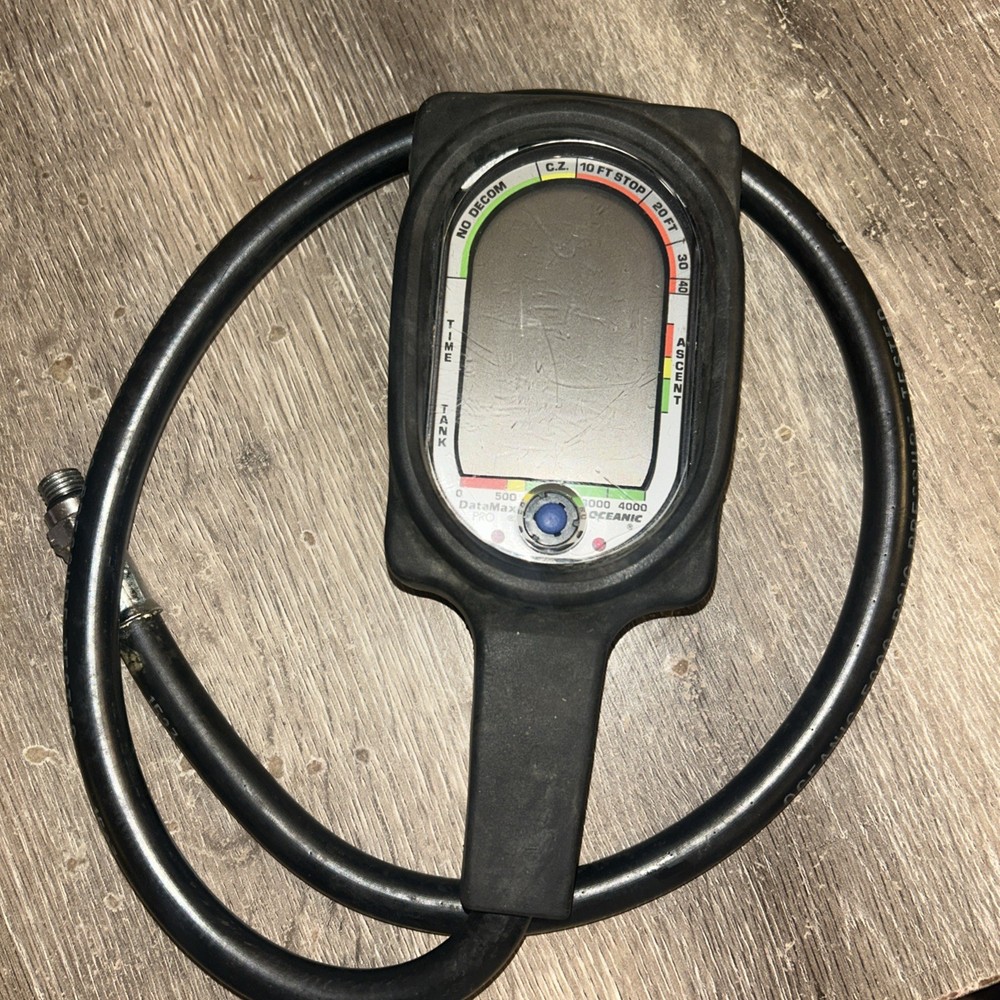 OCEANIC DATA MAX PRO DIVE COMPUTER And Hose Untested As Is