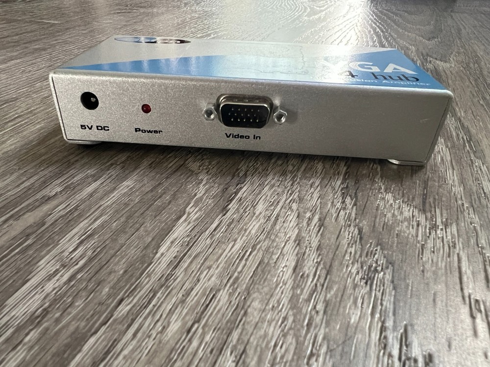 Gefen 1:4 VGA Hub Distribution Amplifier