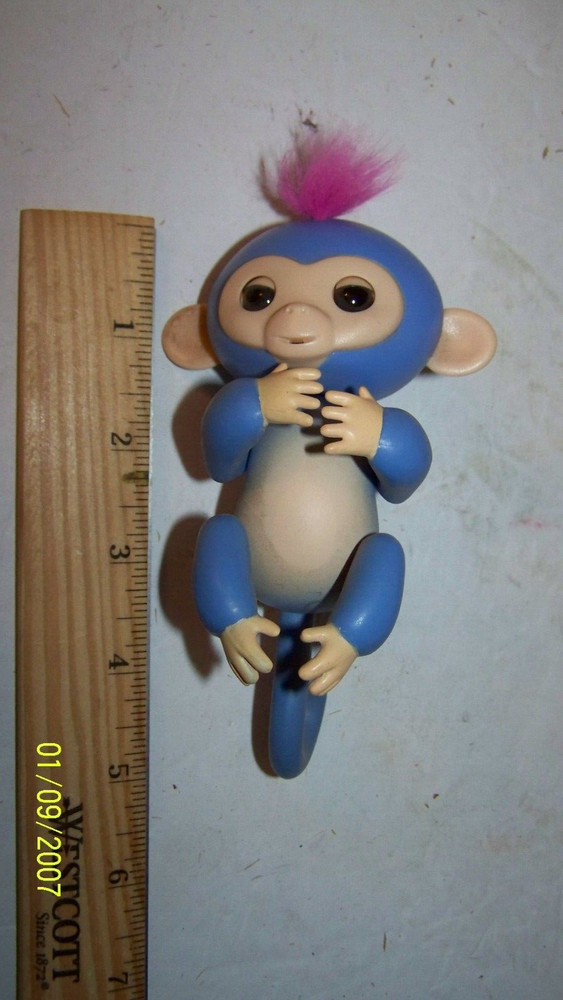 2016 WowWee Fingerling Lovable BLUE Monkey Electronic Talking Moving Toy Works