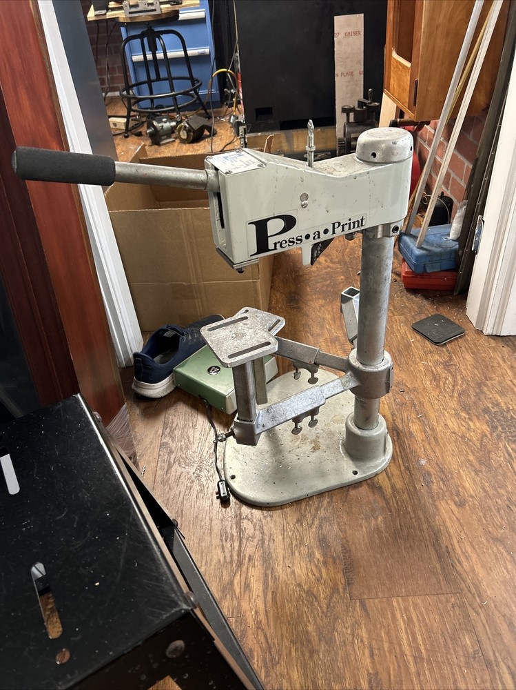 Press A Print Marking Or Labelling Machine