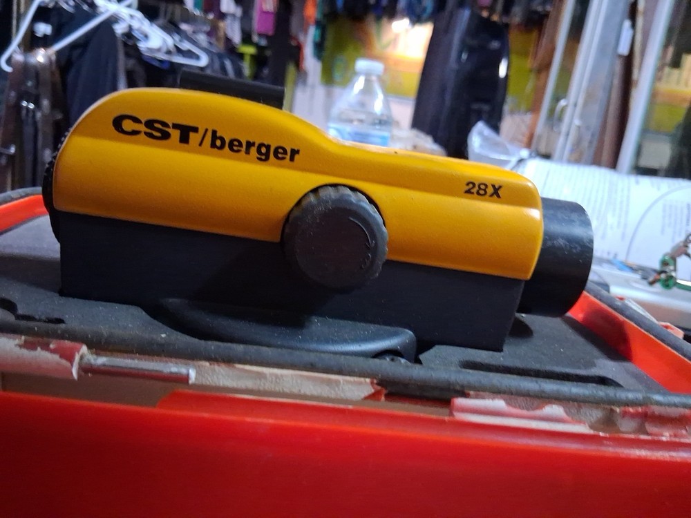 CST/Berger 28X Automatic Level Used