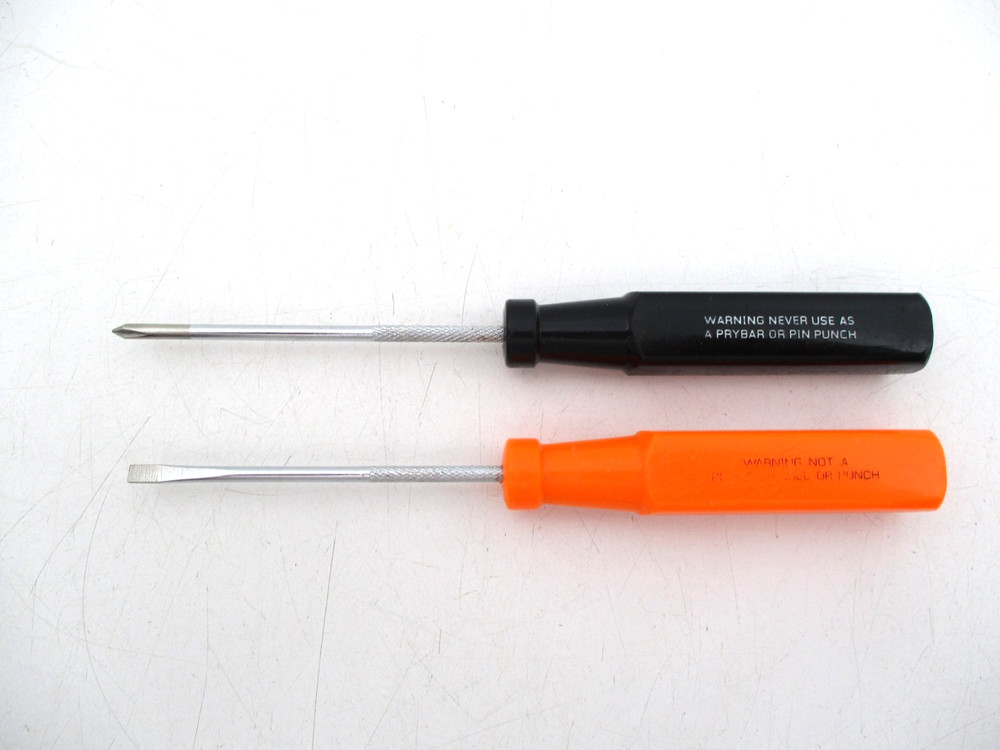 SNAP ON 2 Pc Electronic Screwdriver Set #0 Phillips & 1/8" Flat - Black & Orange