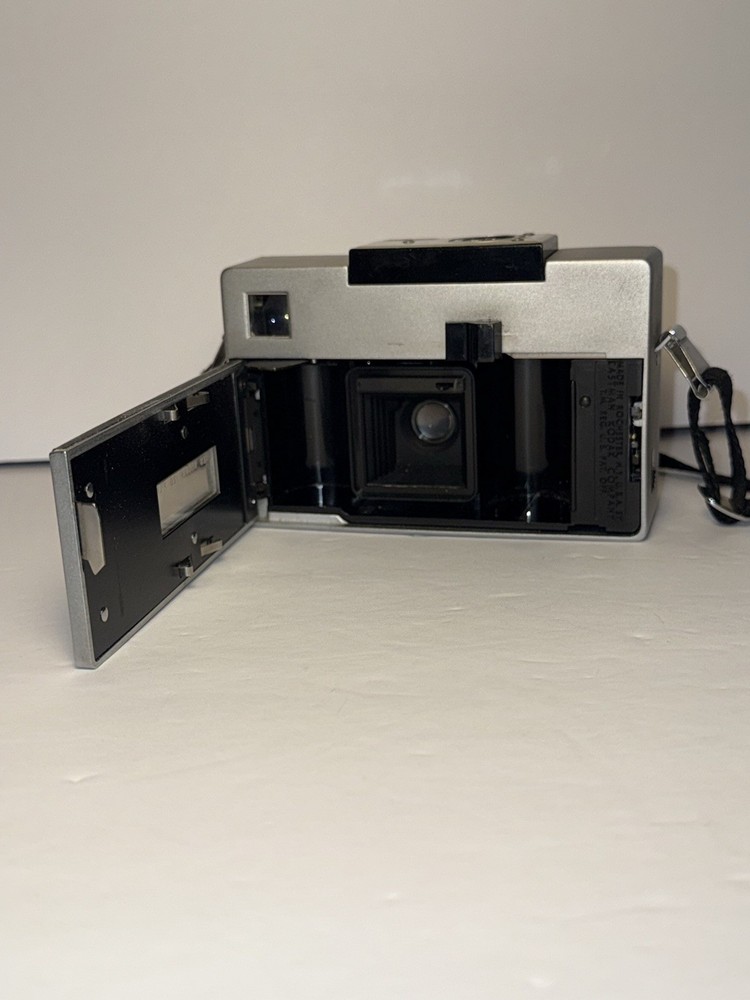 Vintage KODAK INSTAMATIC 714 - UNTESTED