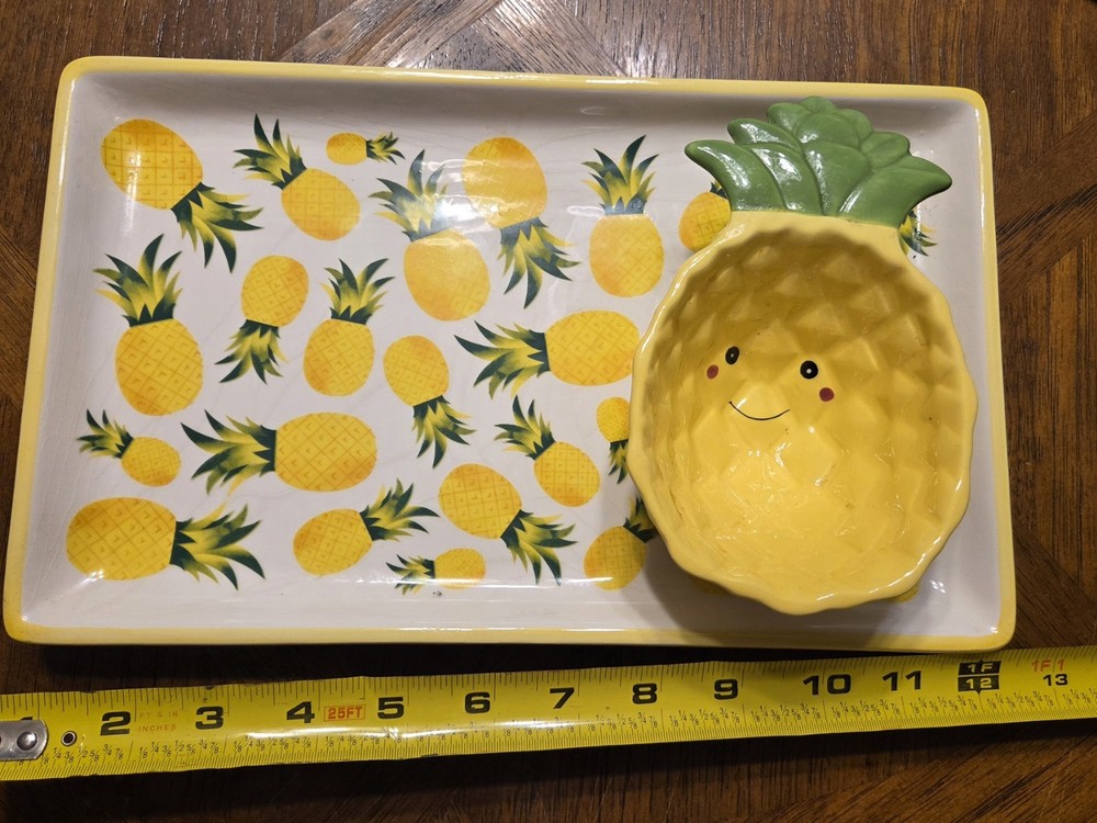 Pineapple Chips and Dip Platter