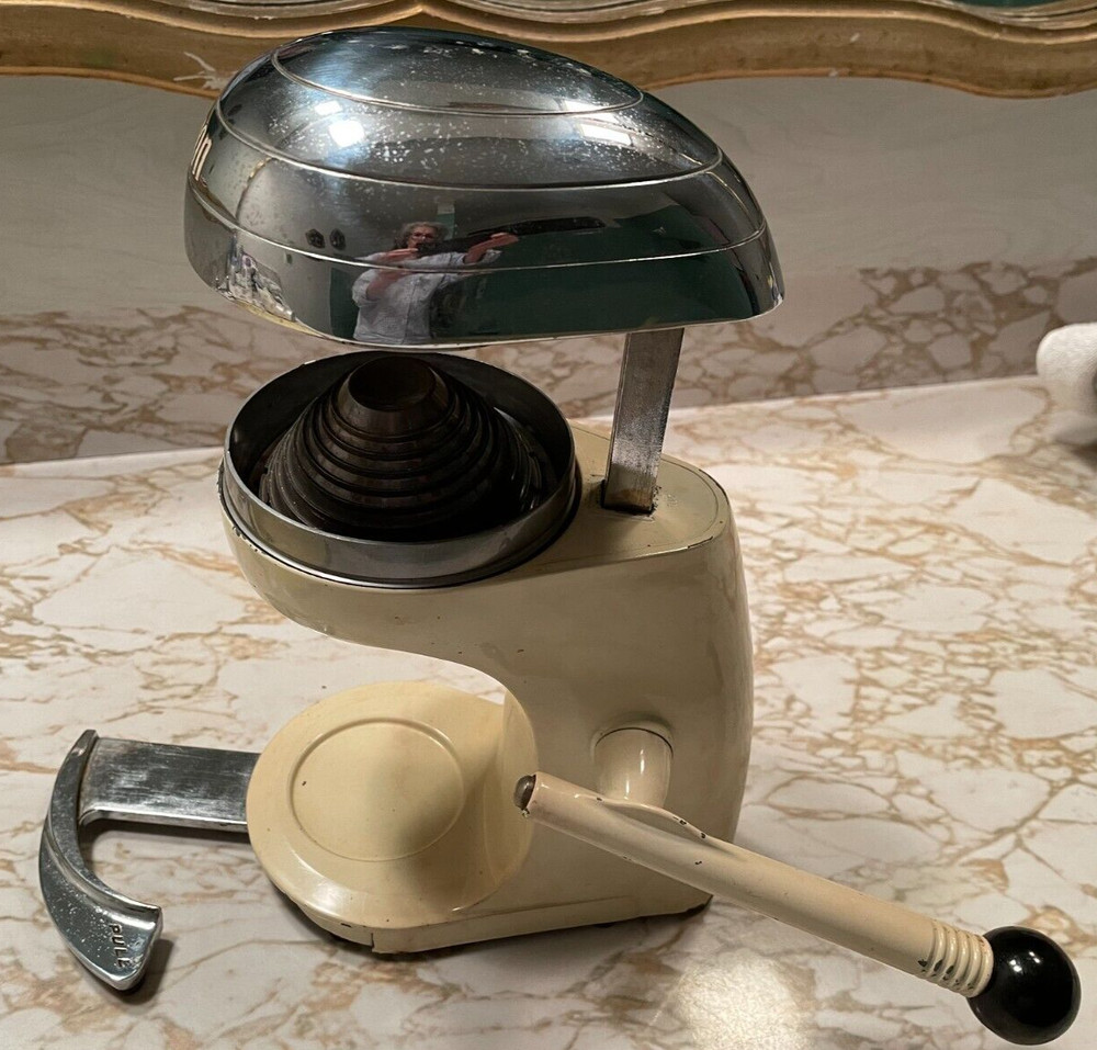 Old Antique Juicer Champion Model MS~ Cordless Heavy