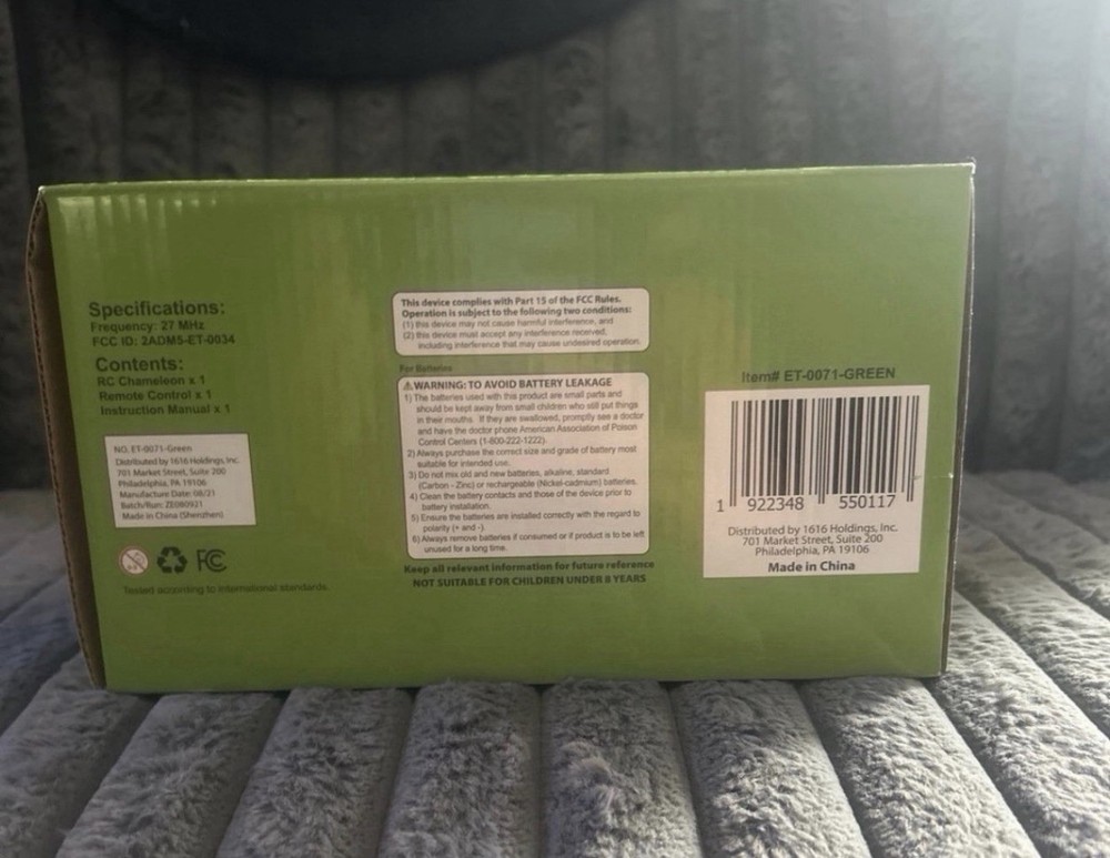BNIB Remote Controlled Chameleon Toy Lizard