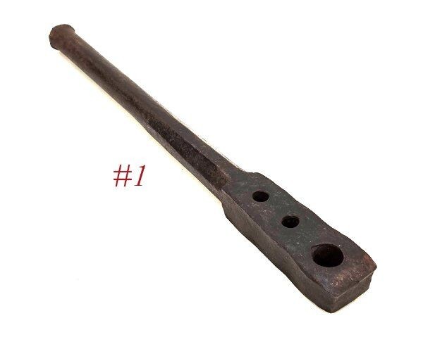 old BLACKSMITH NAIL BOLT RIVET HEADER iron tool