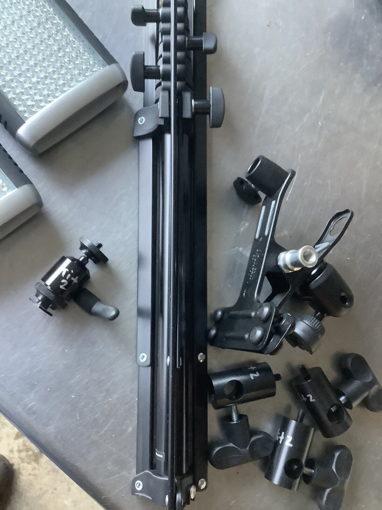 CROMA LITE PANELS - On-Camera LED Light And Tri Pod