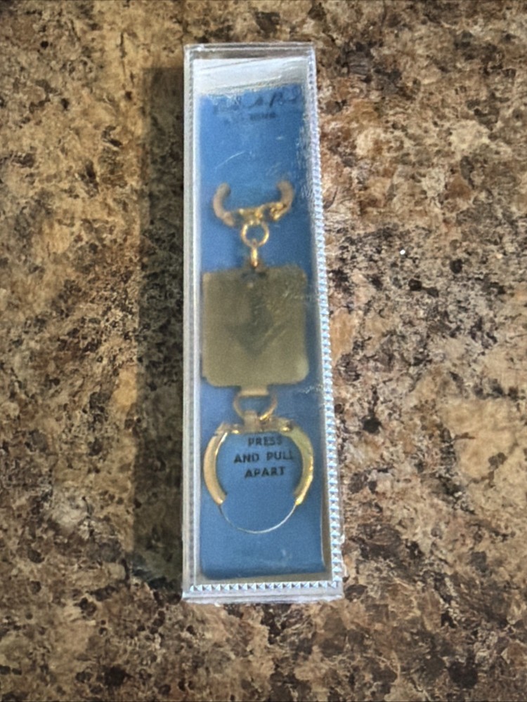 FREEMASON MASONIC PRESS & PULL-A-PART KEYCHAIN