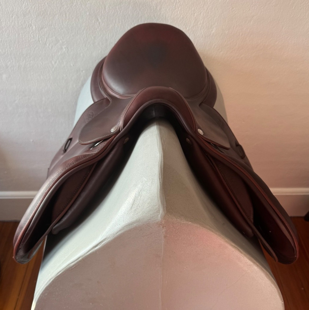 17.5" Devoucoux Biarritz O Saddle - 2020 - 2A - Full Buffalo