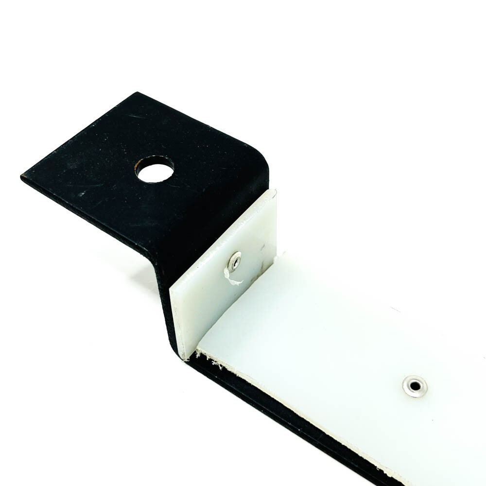 2 pcs Riveted White Plastic Coated Bracket 5025522