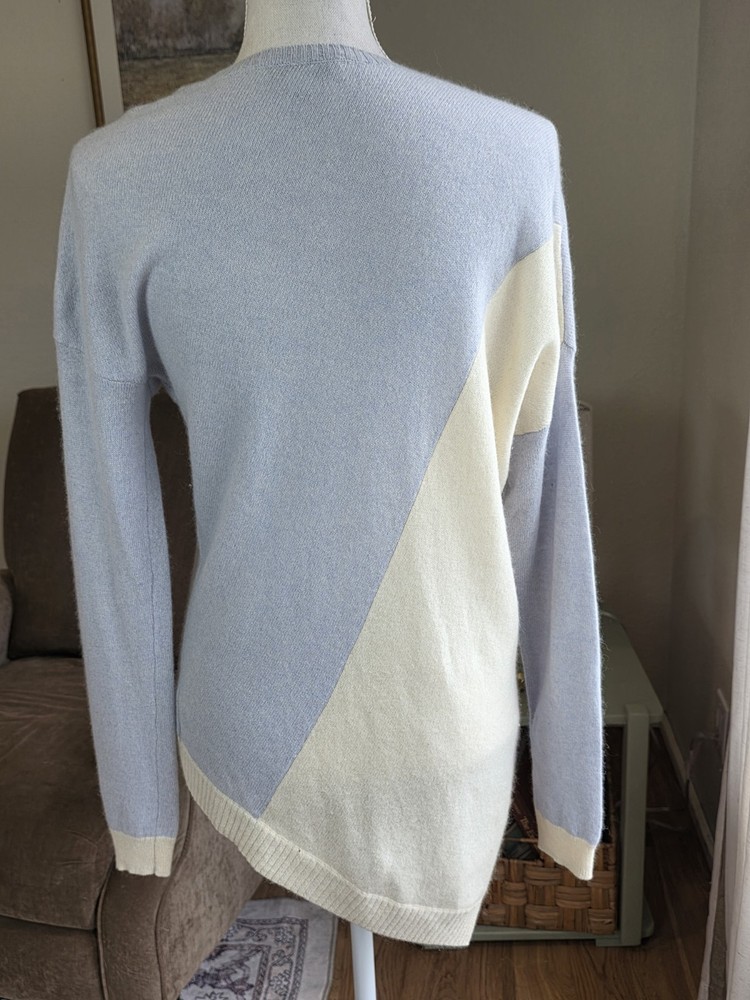 White + Warren Sweater Womens Medium Light Blue 100% Cashmere Pullover