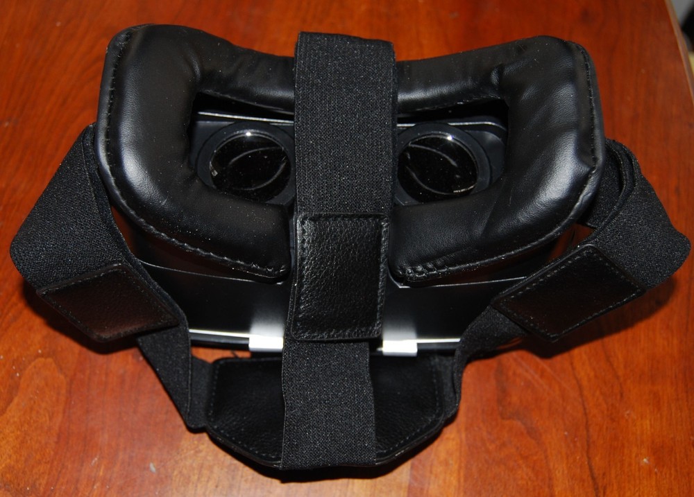 Astoria VR Virtual Reality Headset Black