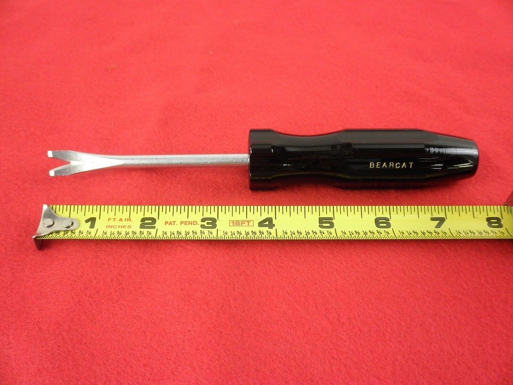 Bearcat BCT-2008 Tack Claw, Tack Puller / Remover