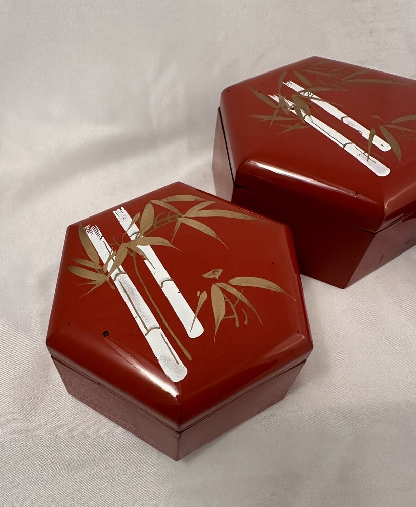 VTG Japanese Red Lacquer Nesting Boxes Gold Bamboo 5” x 4” x 3”