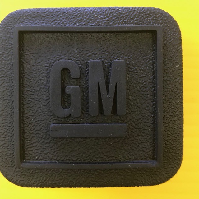 1 1/4" GM Trailer Hitch Receiver Cover Plug