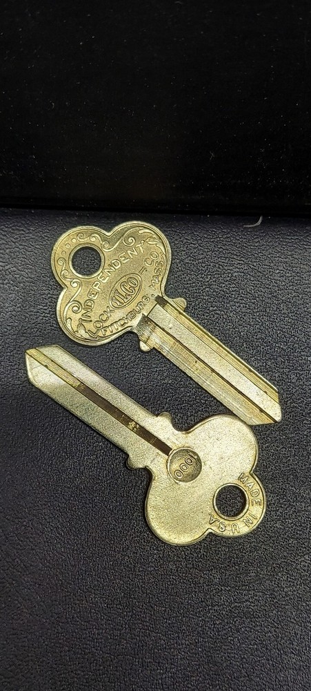 Ilco #1000 Key Blanks Set of 2