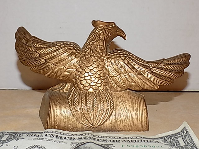 QUEST QUARTZ MINIATURE CLOCK~ EAGLE