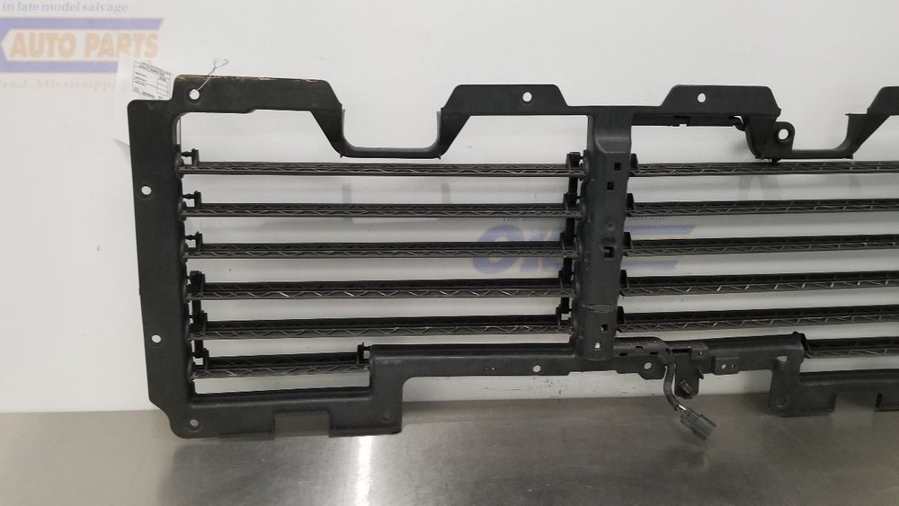 19 GMC YUKON 5.3L AIR SHUTTER ASSEMBLY