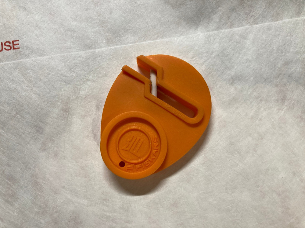 Fiskars 9854 SewSharp Ceramic Scissors/Shears Sharpener, Orange