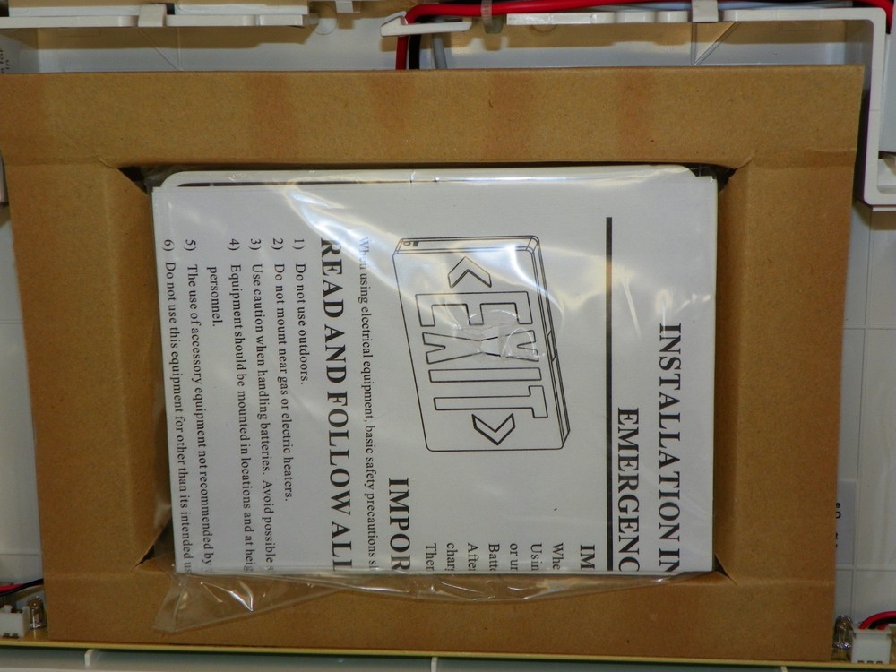 LED EMERGENCY EXIT LIGHTING FIXTURE