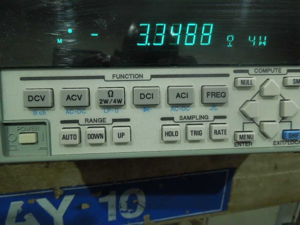 ADCMT Model: 7461A Digital Multimeter. 5½ Digit. Completes Self Test