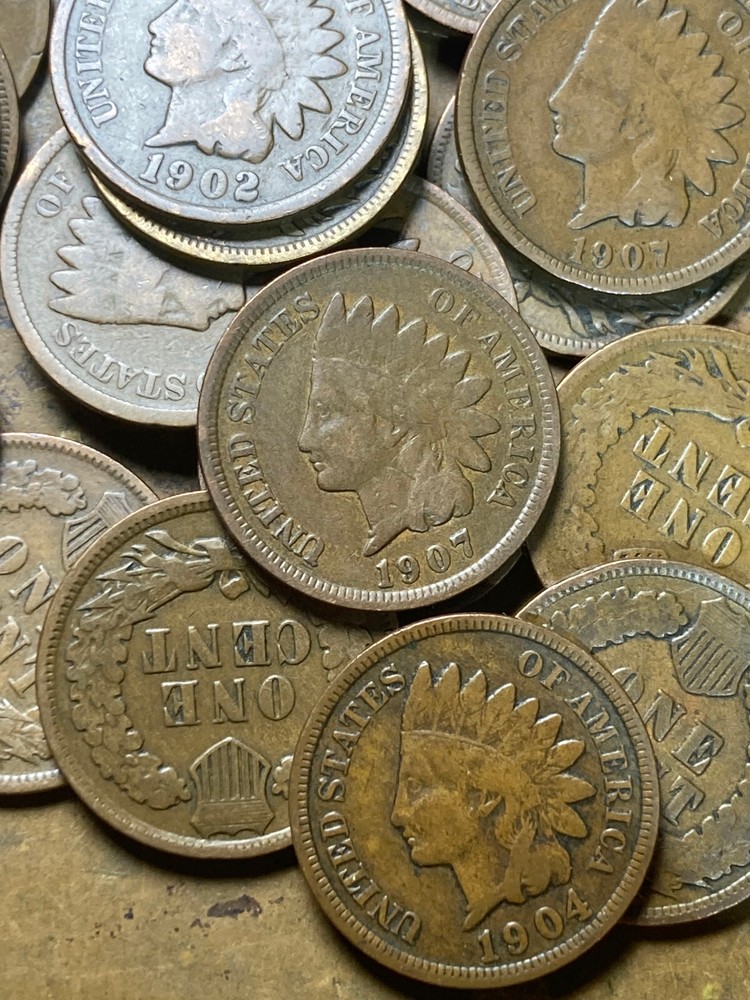 INDIAN CENT ROLL, 50 coins very nice condition coins, common dates