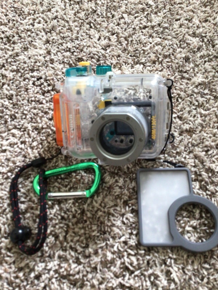 Canon WP-DC60 Waterproof Camera Case for Powershot A510 or A520 Underwater