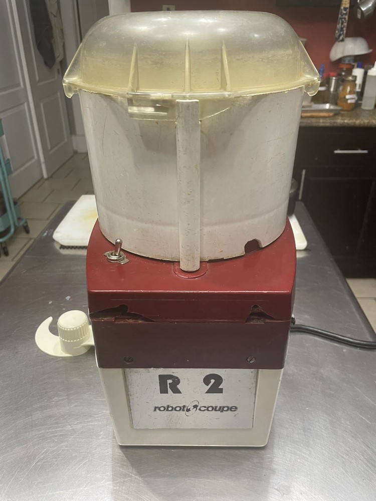 Robot Coupe R2 Processor , Tested includes bowl & two blades