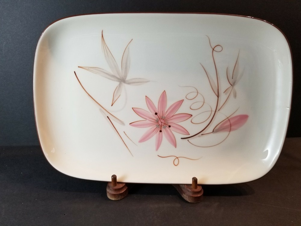 Passion Flower by Winfield 12 1/8" X 8 1/8" Rectangular Serving Platter