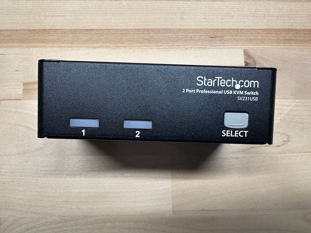 StarTech.com  (SV231USB) 2-Ports External KVM switch USB