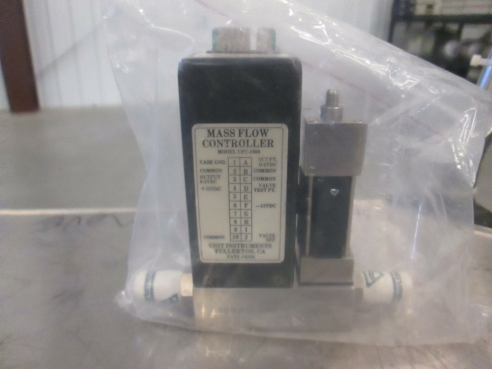 Unit UFC-1000 Mass Flow Controller MFC, C2F6, 50 SCCM, Refurb