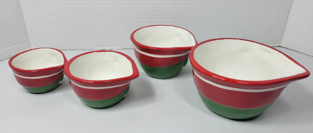 Gnome Christmas Nesting Measuring Cups