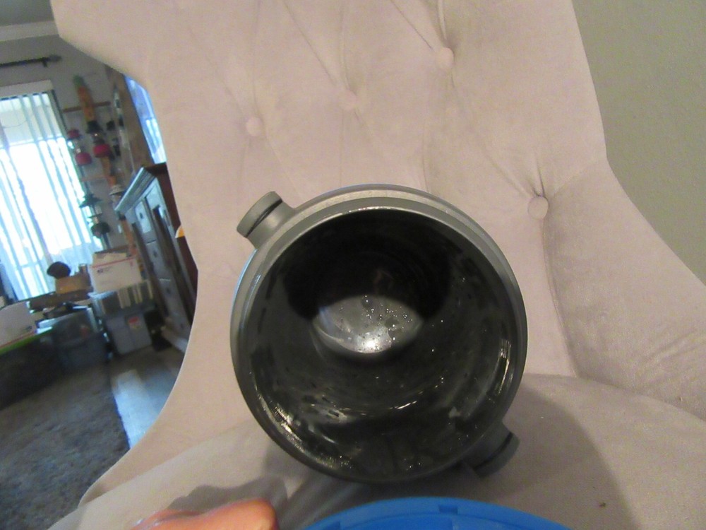 Blue Under Armor 64 Ounce Thermos in Really Nice Shape!
