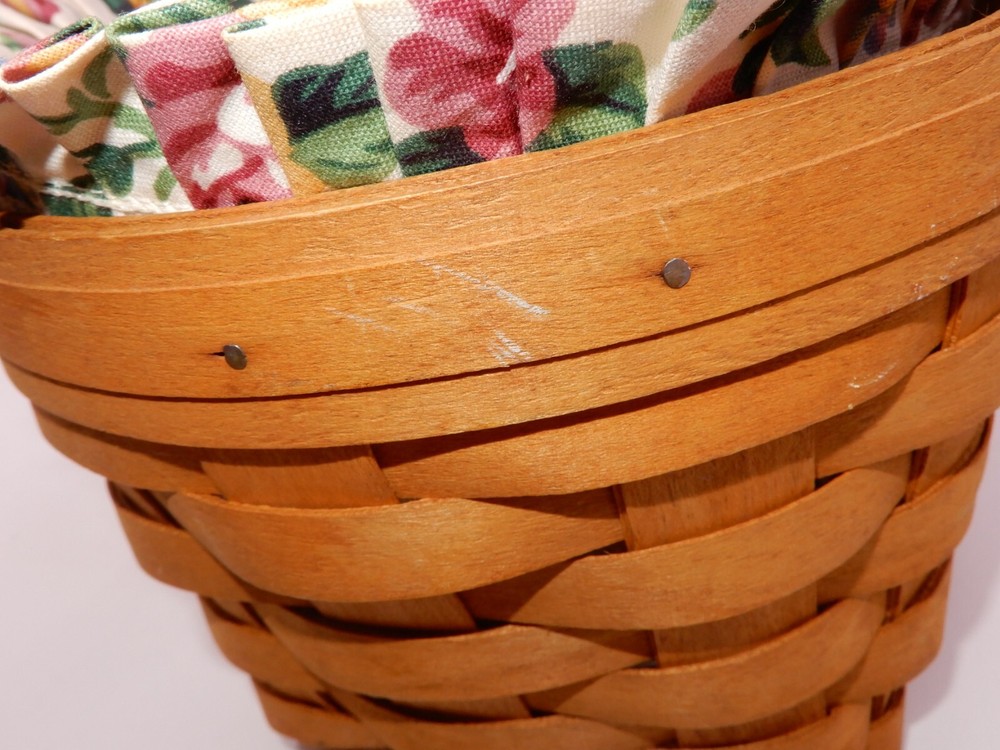 SINGLE HANDLE LONGABERGER BASKET W/ CHORE DIVIDER, PLASTIC & FABRIC LINERS 1999