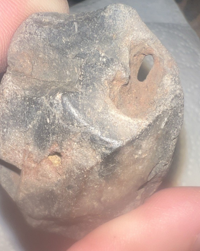 Natural hag stone -1.15oz.