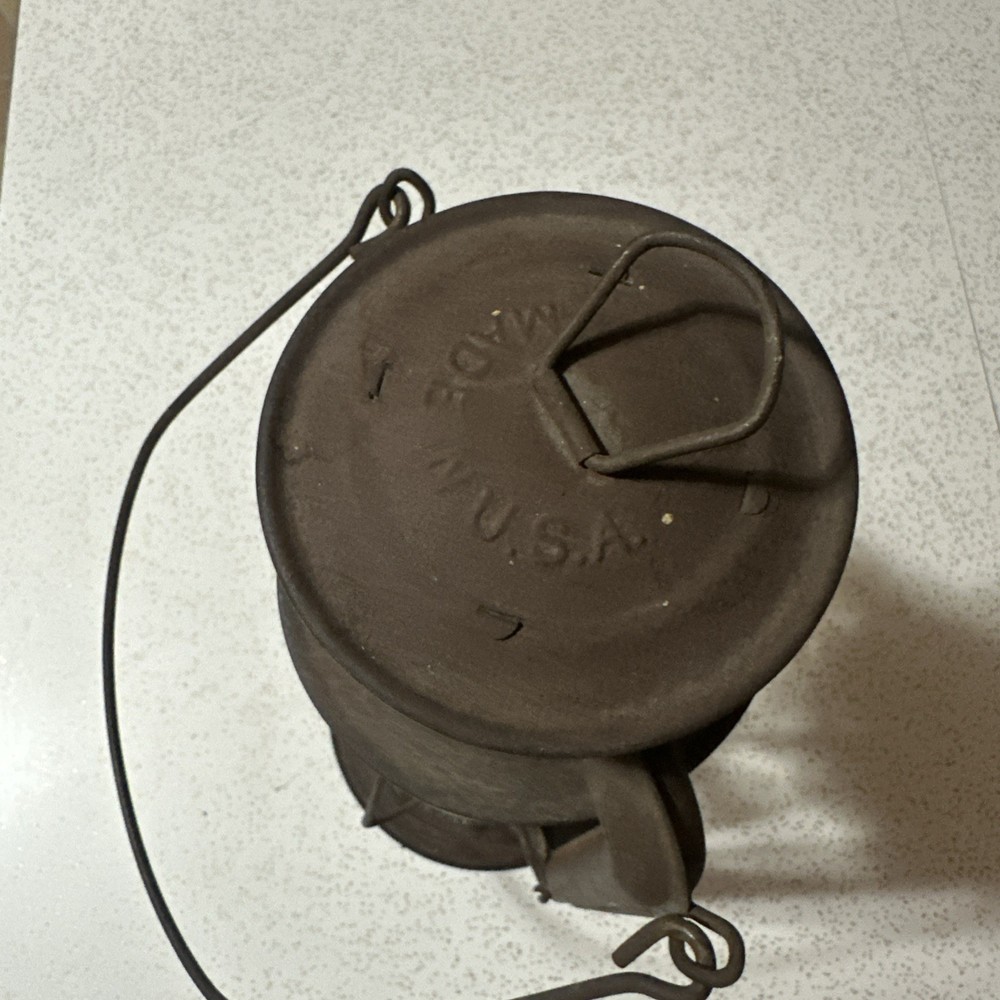 Defiance Lantern & STPG NO.2 U.S.M.C. Kerosene Lantern
