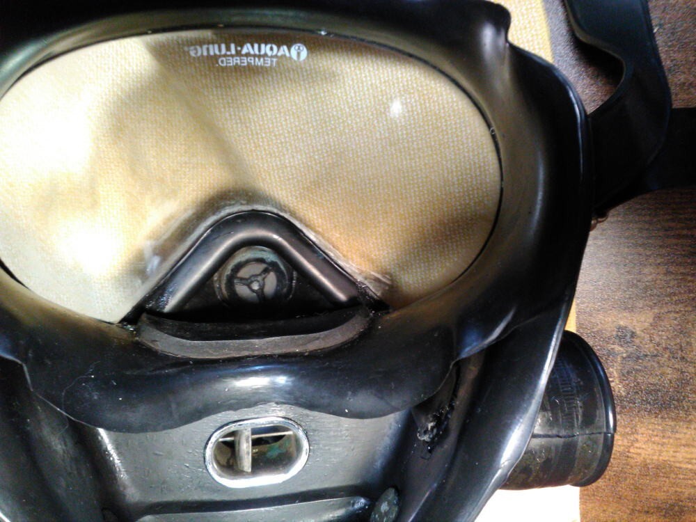 Aqua-Lung Full Face Mask/Regulator for Hookah Dive.