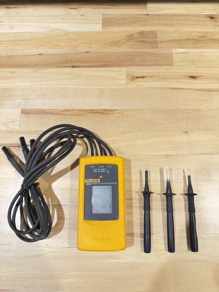 FLUKE 9040 DIGITAL PHASE ROTATION INDICATOR METER (SHIPS FAST) TESTED