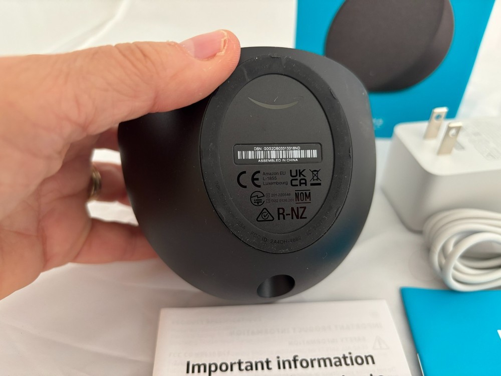 AMAZON ECHO POP SPEAKER ~ C2H4R9 ~ Black, New Open Box