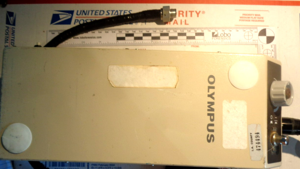 Olympus OCS-PS Microscope Light Source With Light Wand or Cable - Works