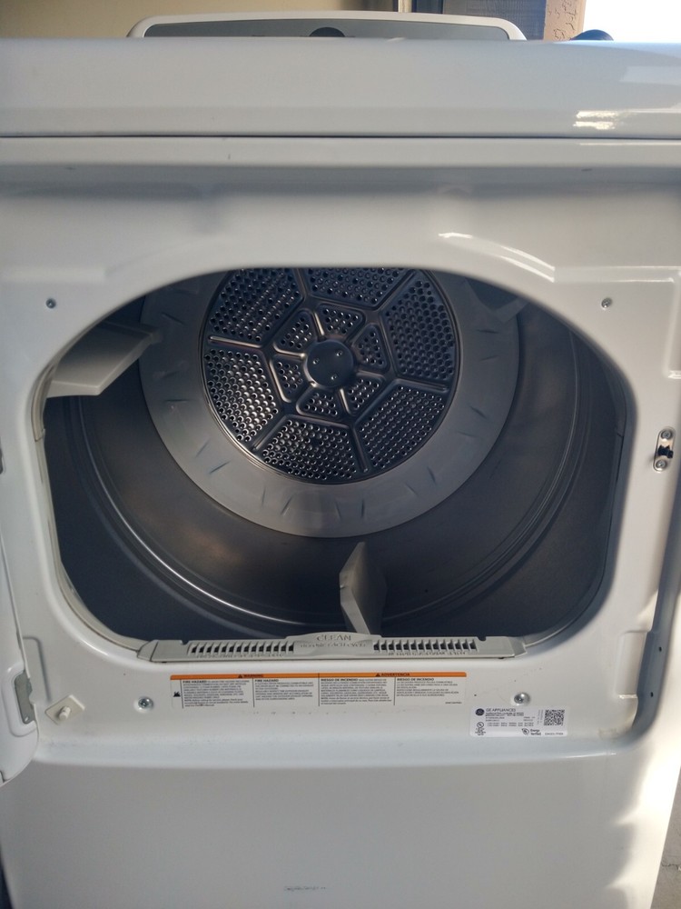 GE washer and dryer set